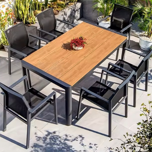 Zanovia™ | Ensemble Table de Jardin – Table Carrée & Chaises, Design Élégant & Durable